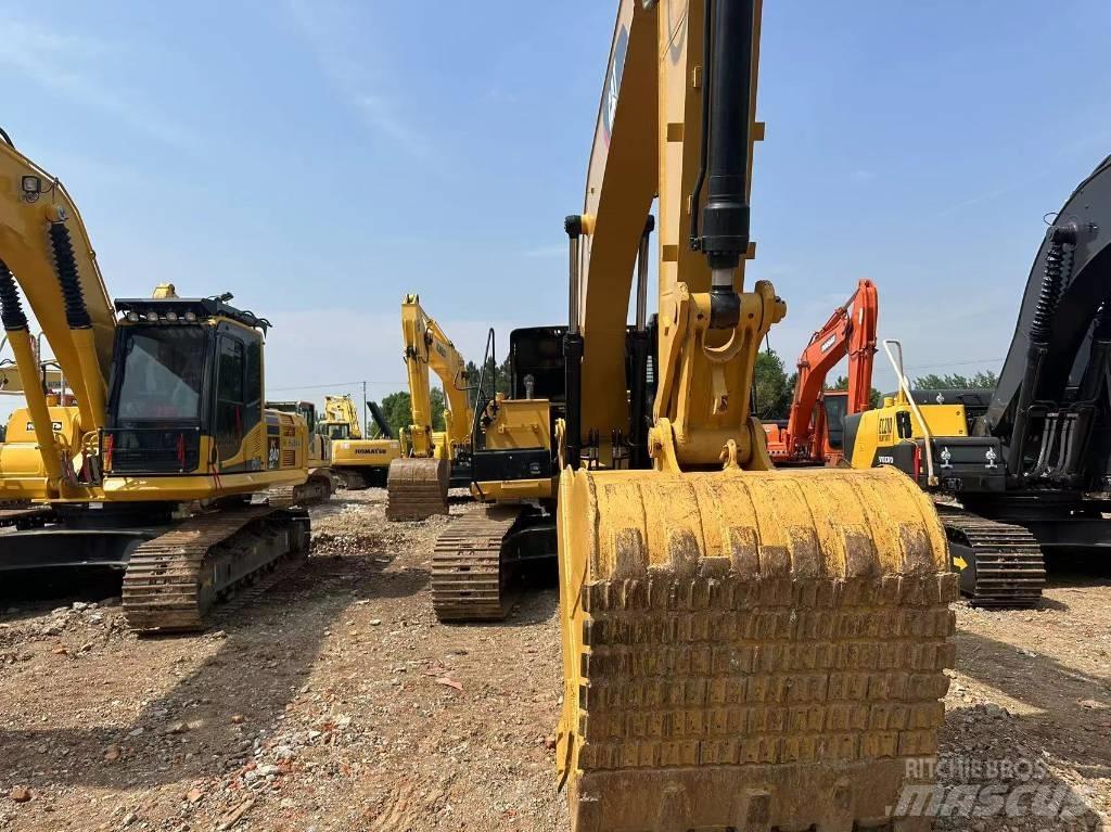 CAT 326D Crawler excavators