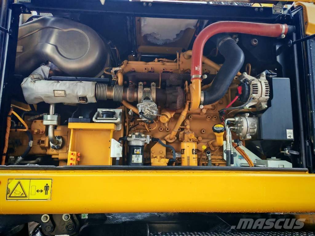 CAT M 318 F Wheeled excavators