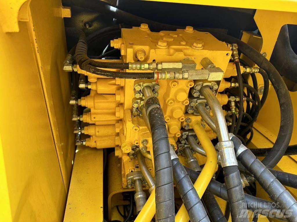 Komatsu PC 240 Crawler excavators