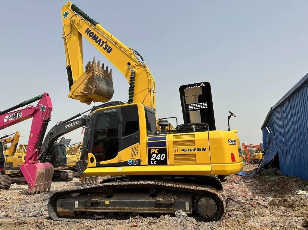 Komatsu PC 240 Crawler excavators
