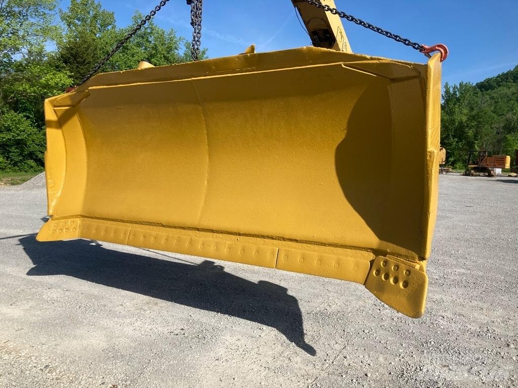 CAT D9T SU Blade Blades