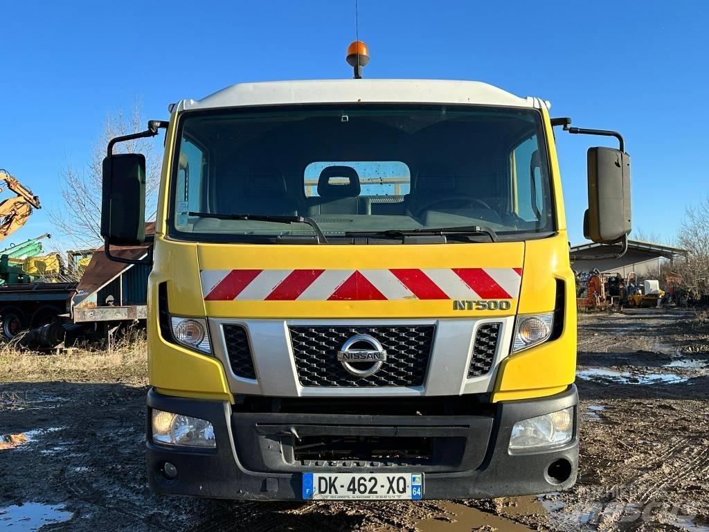 Nissan NT500 Pick up/Dropside