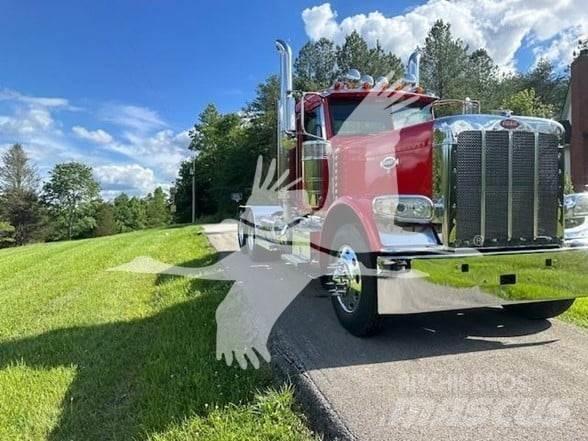 Peterbilt 389 Prime Movers