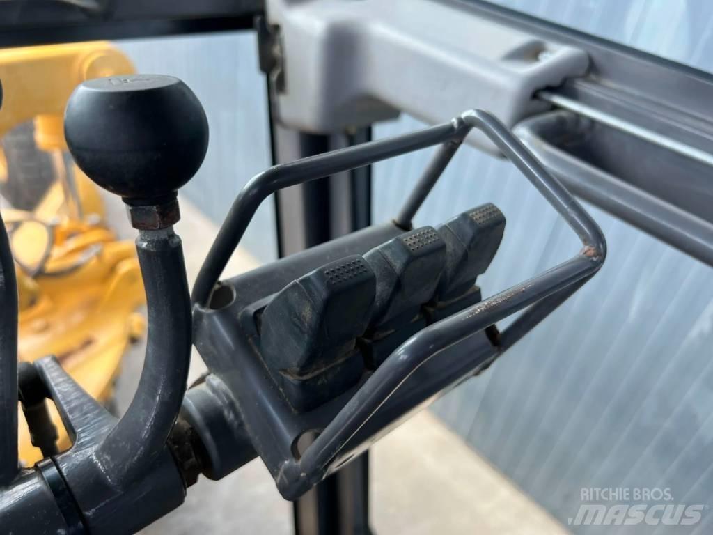 Volvo G946 Graders