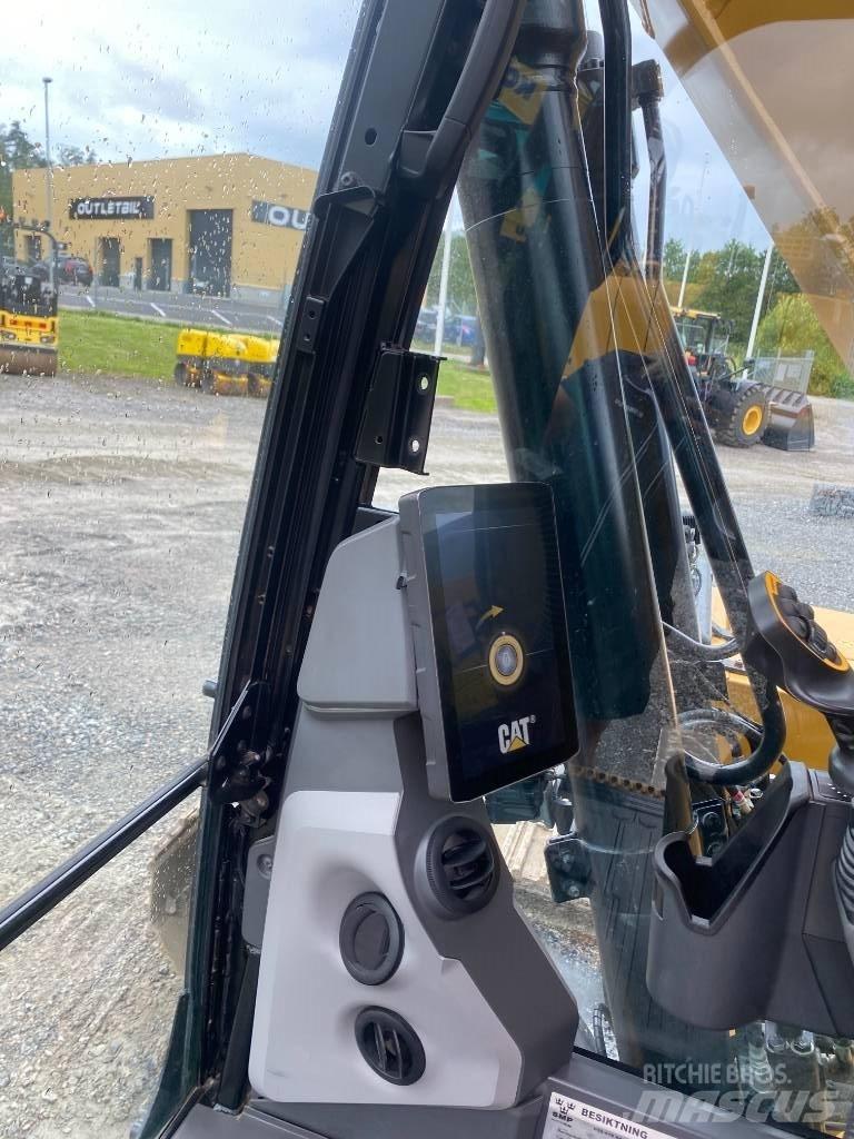 CAT 320 Crawler excavators