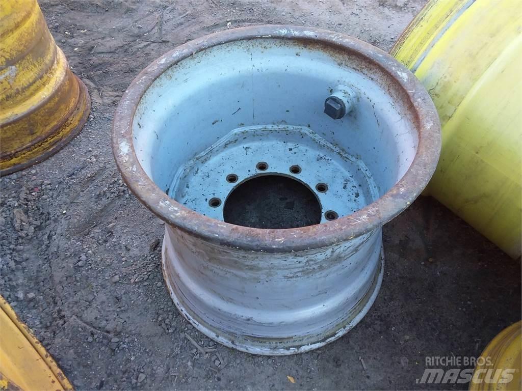 Valmet 890 20x26,5 Tyres, wheels and rims