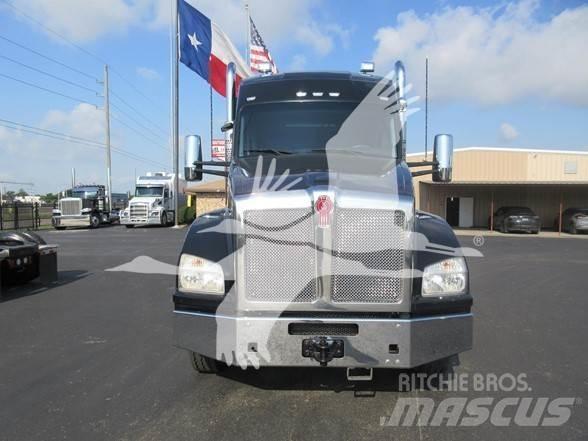 Kenworth T880 Prime Movers