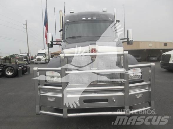 Kenworth T880 Prime Movers