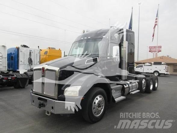 Kenworth T880 Prime Movers