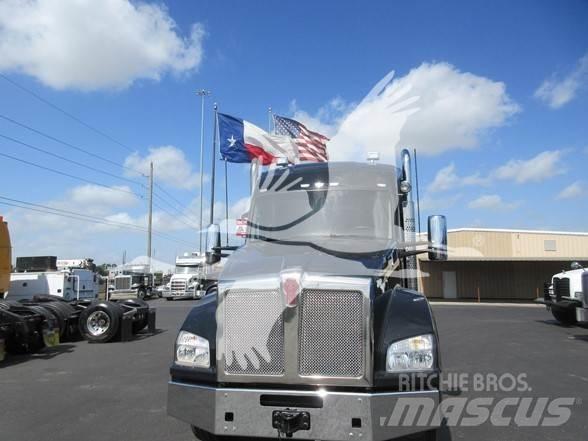 Kenworth T880 Prime Movers
