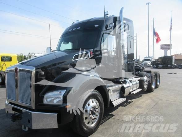 Kenworth T880 Prime Movers