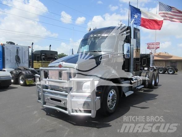 Kenworth T880 Prime Movers