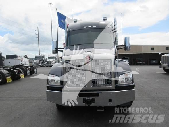 Kenworth T880 Prime Movers