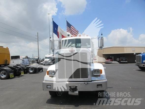 Peterbilt 367 Prime Movers