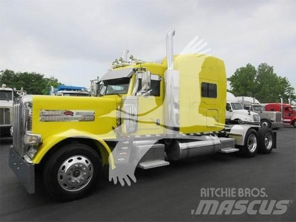 Peterbilt 389 Prime Movers