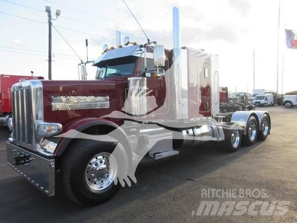 Peterbilt 389 Prime Movers