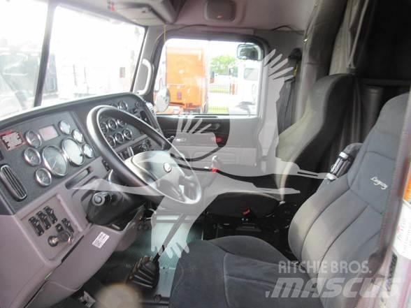 Peterbilt 389 Prime Movers