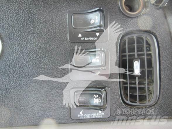 Peterbilt 389 Prime Movers