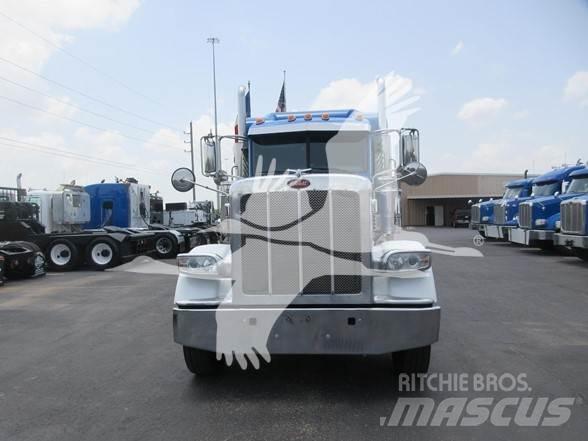 Peterbilt 389 Prime Movers