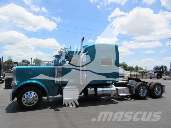 Peterbilt 389 Prime Movers