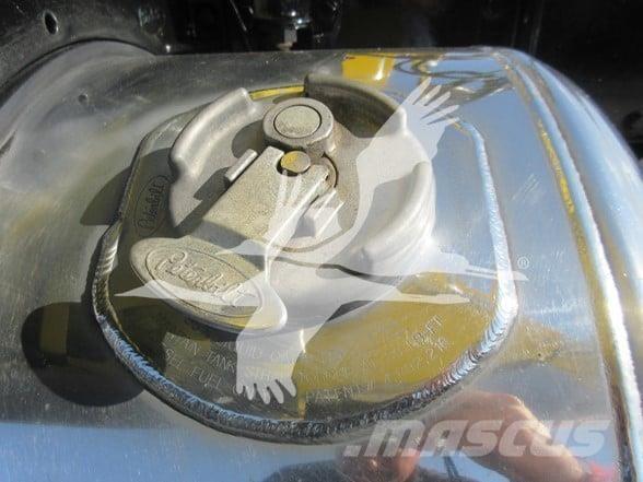 Peterbilt 389 Prime Movers