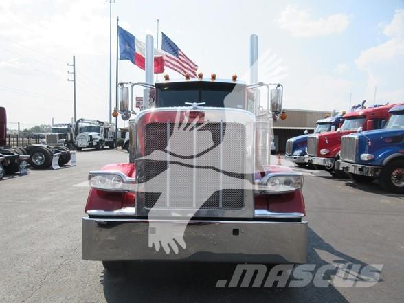 Peterbilt 389 Prime Movers