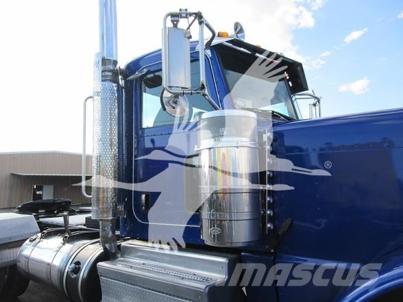 Peterbilt 389 Prime Movers