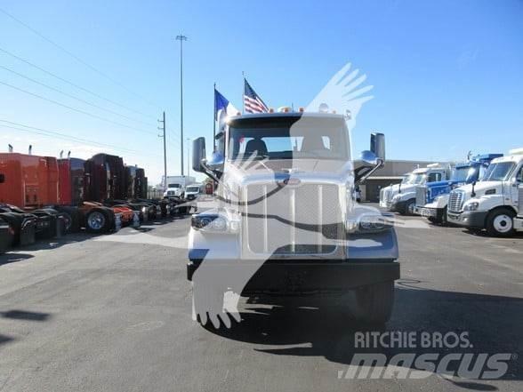 Peterbilt 567 Prime Movers