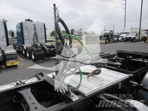 Peterbilt 567 Prime Movers