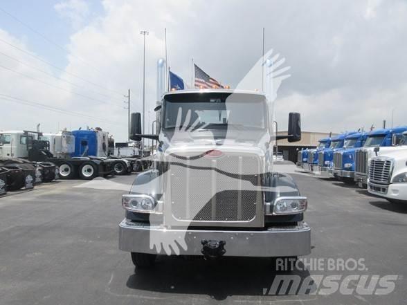 Peterbilt 567 Prime Movers