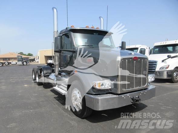 Peterbilt 567 Prime Movers