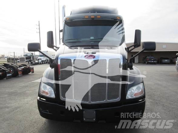 Peterbilt 579 Prime Movers