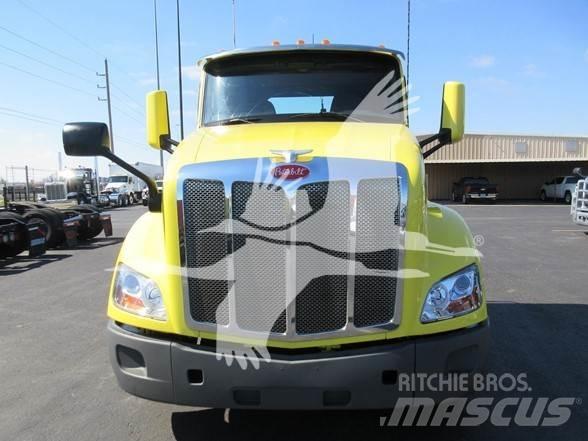 Peterbilt 579 Prime Movers