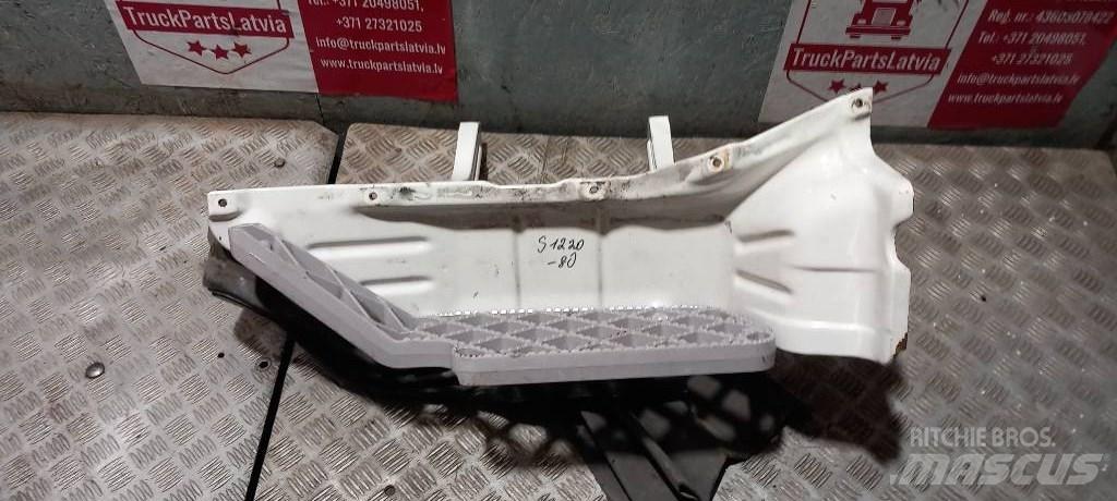 Scania G 400   1426108 Cabins and interior