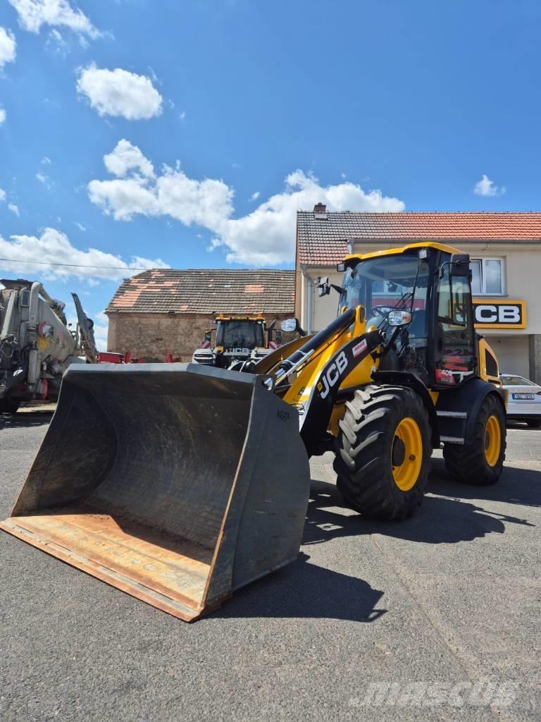 JCB 409 Agri Telehandlers