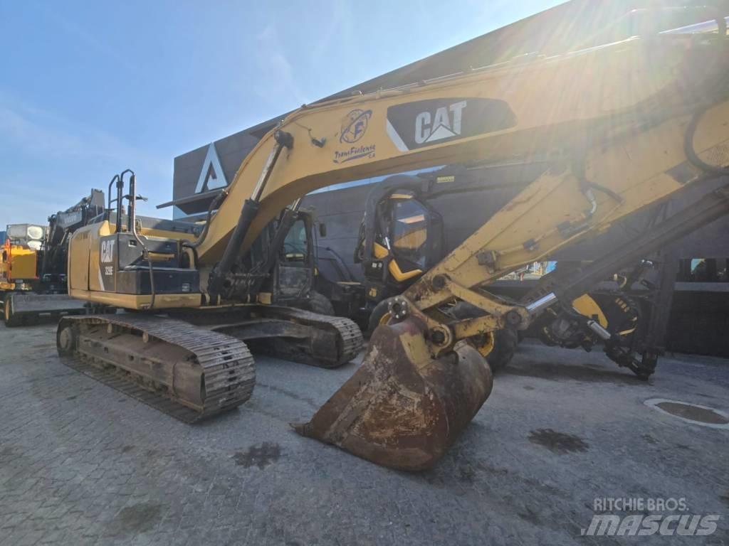 CAT 329 E LN Crawler excavators