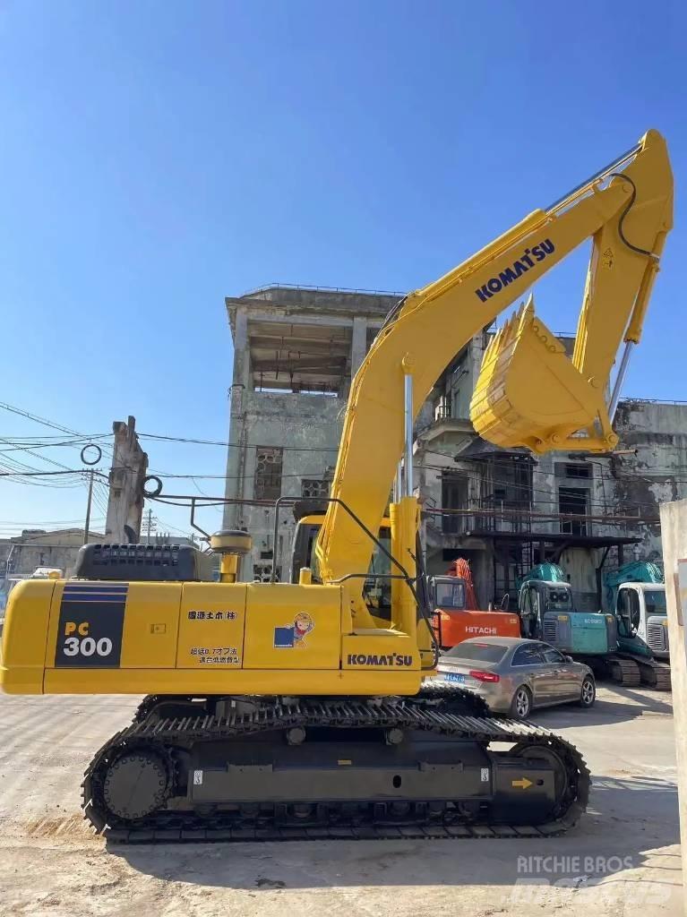 Komatsu PC 300 LC-7 Crawler excavators