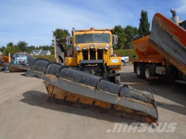 International 5070 Snow blades and plows