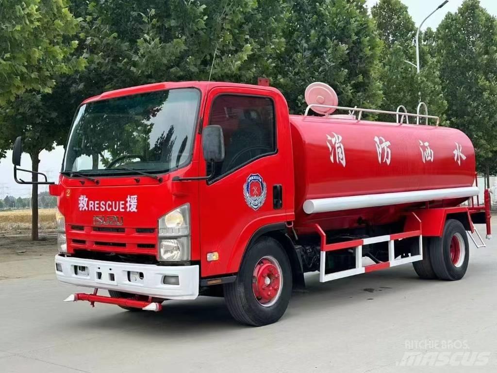 Isuzu ELF Municipal / general purpose vehicles