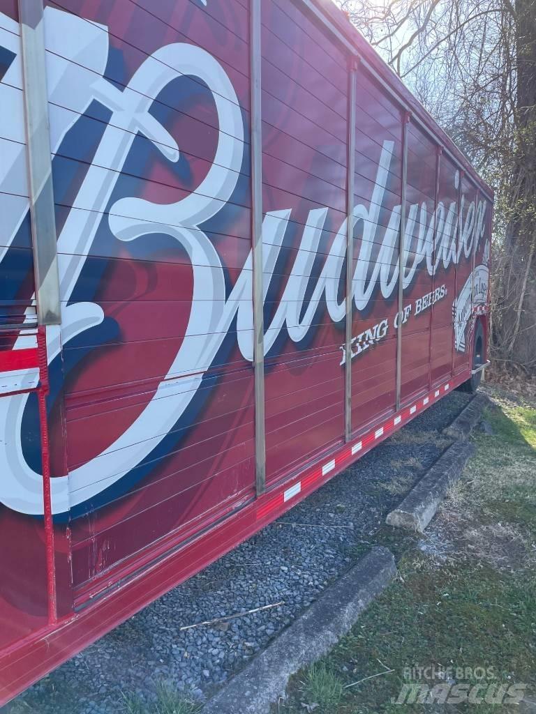Mickey 18 Bay Beverage trailers