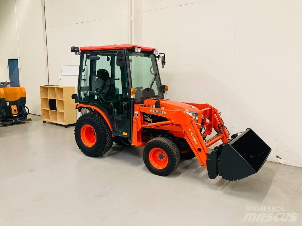 Kubota B2530 Compact tractors