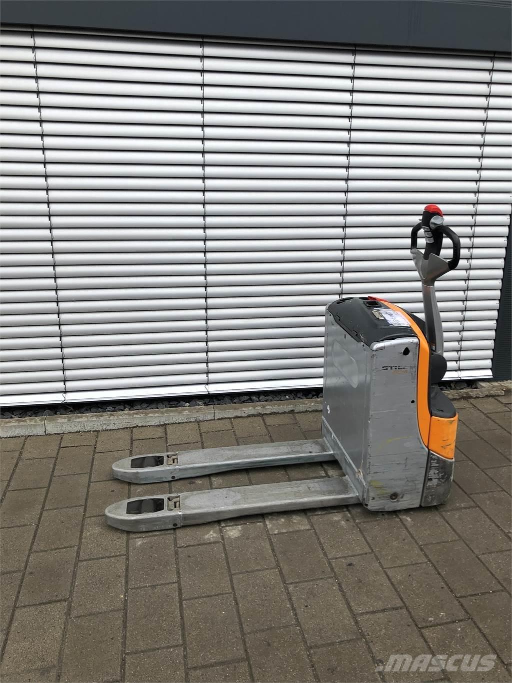 Still EXU16 Low lifter