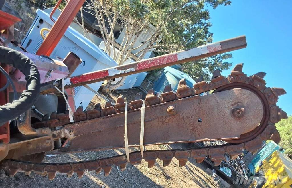 Ditch Witch 3700 DD Trenchers