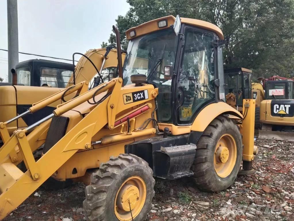 JCB 3 CX Backhoe