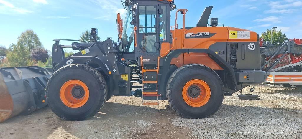 Doosan DL 320-7 Wheel loaders