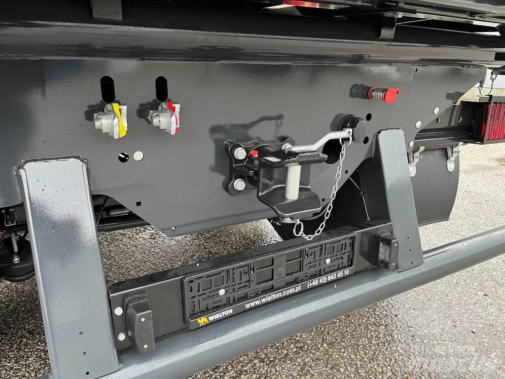 Wielton PRC-2/W14D Tipper trucks