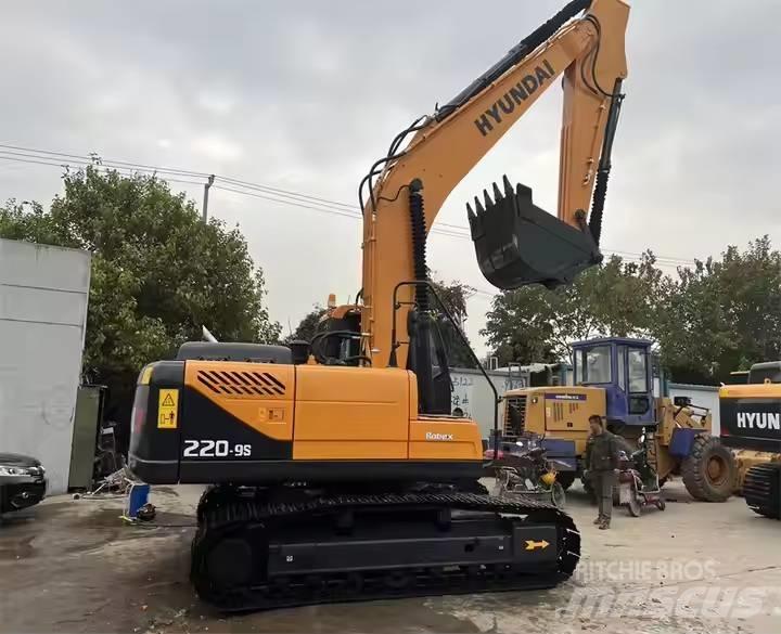 Hyundai R220-9S Crawler excavators