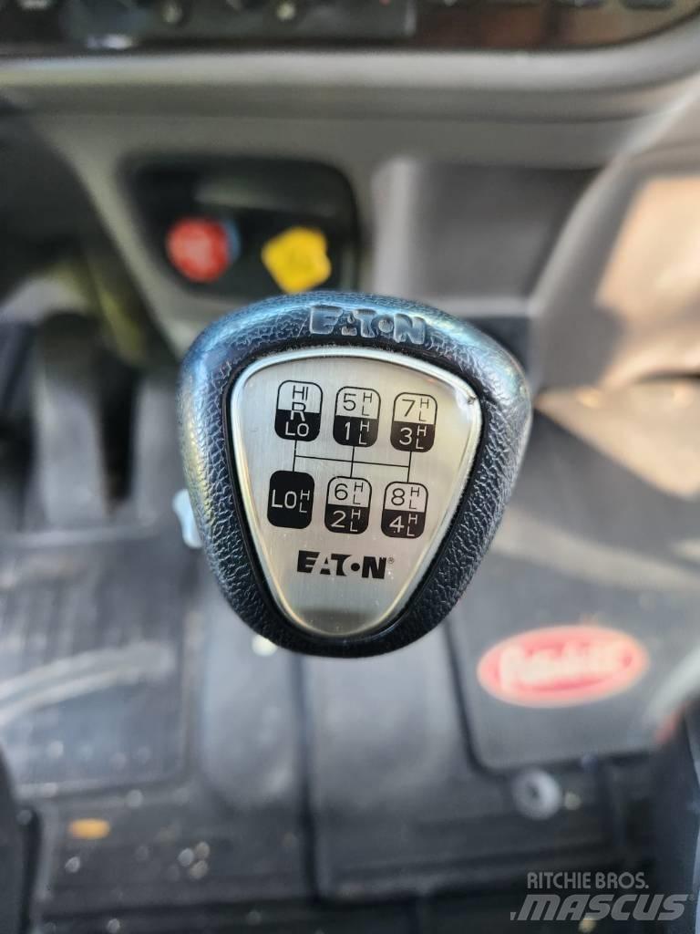 Peterbilt 389 Prime Movers