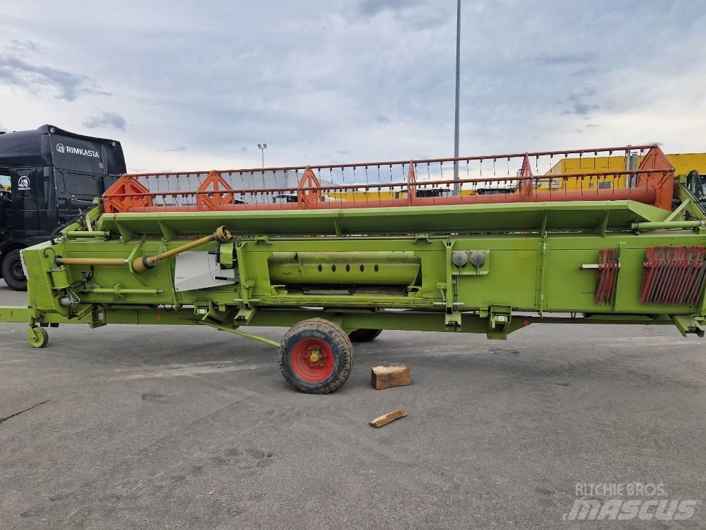 CLAAS Lexion 660 Combine harvesters