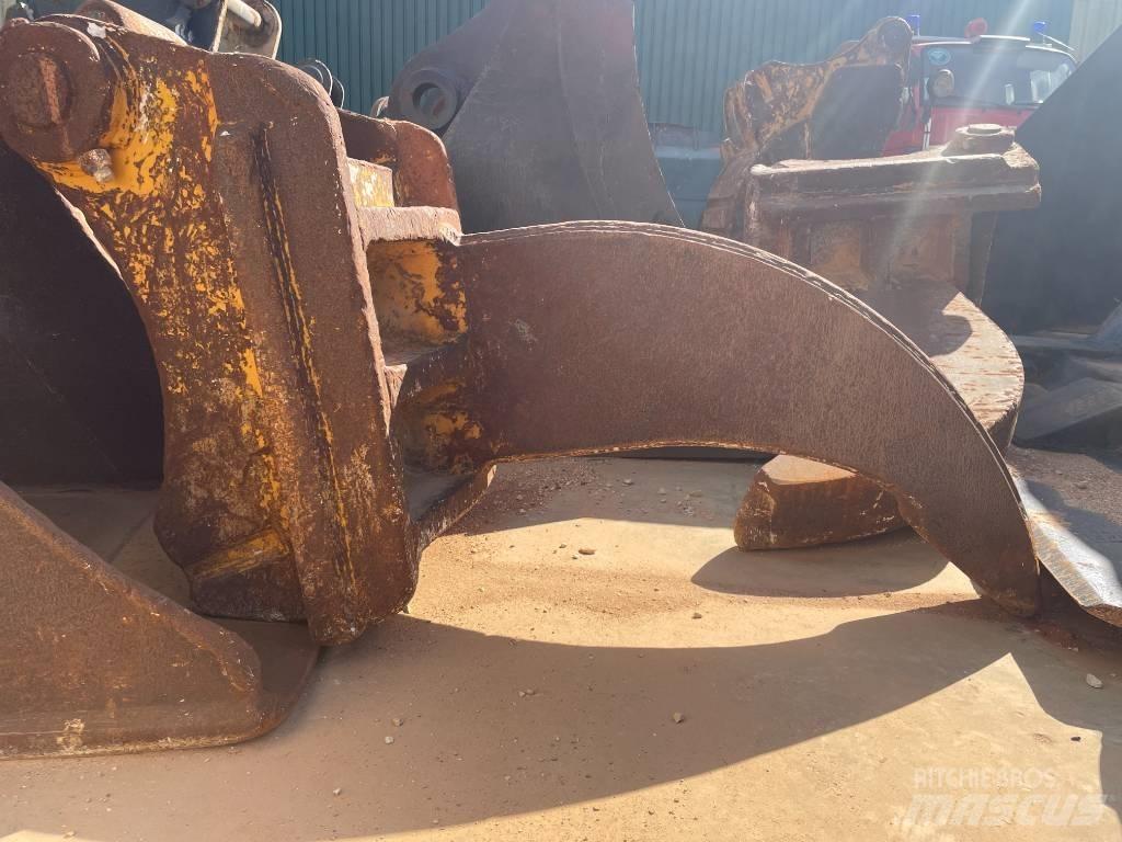  Riper escavadora Other components